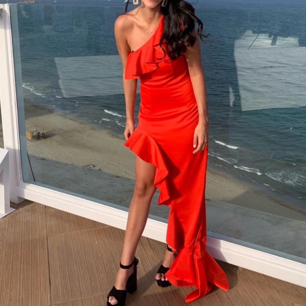 LOVERS + FRIENDS CHASITY GOWN 💃🏻